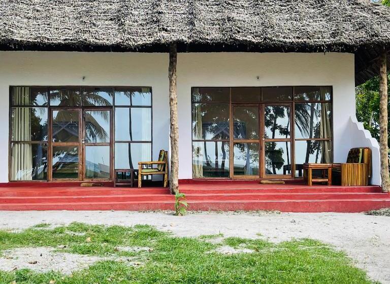 فندق Maisara Mafia Beach Lodge