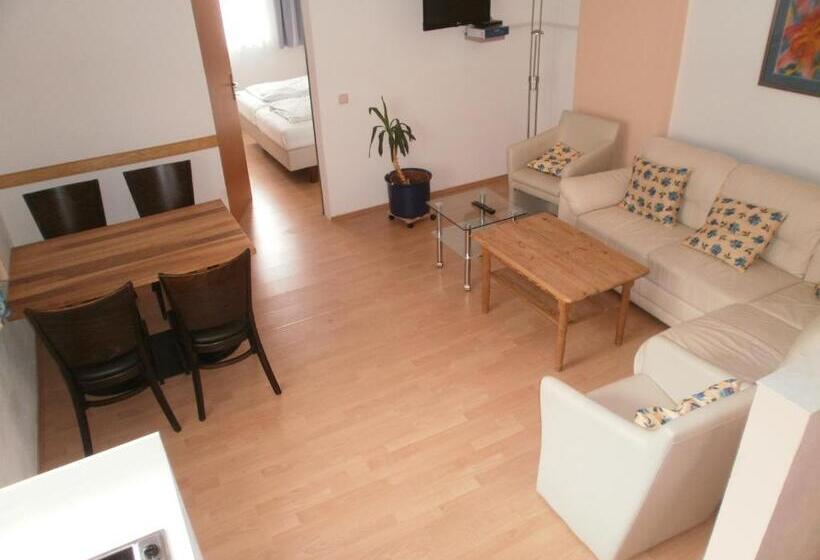 John’s Motel Appartementhaus