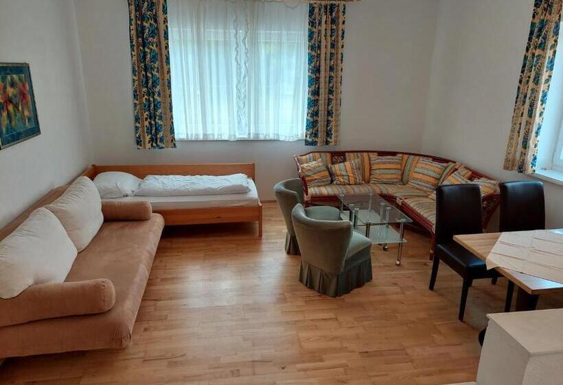 John’s Motel Appartementhaus