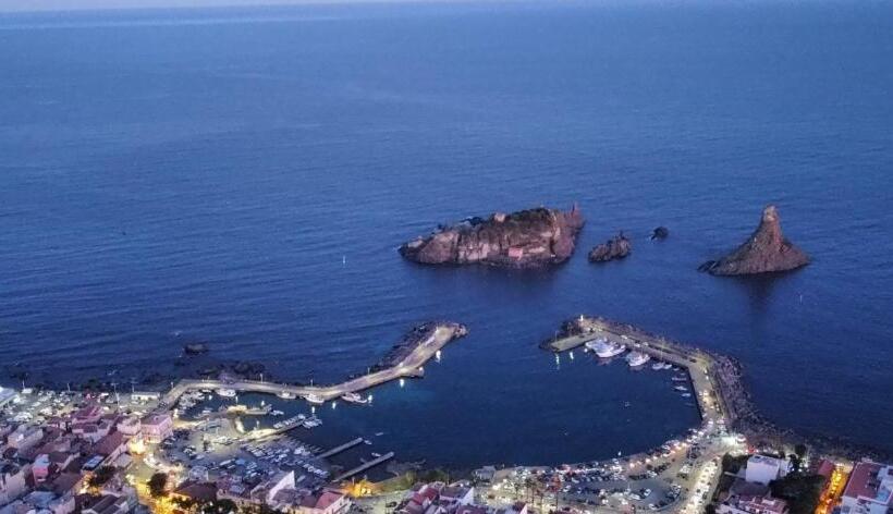 L Isola E I Faraglioni House