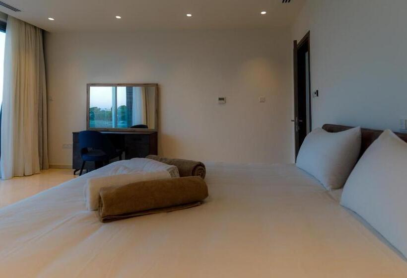 Love Bridge Seaview Villas