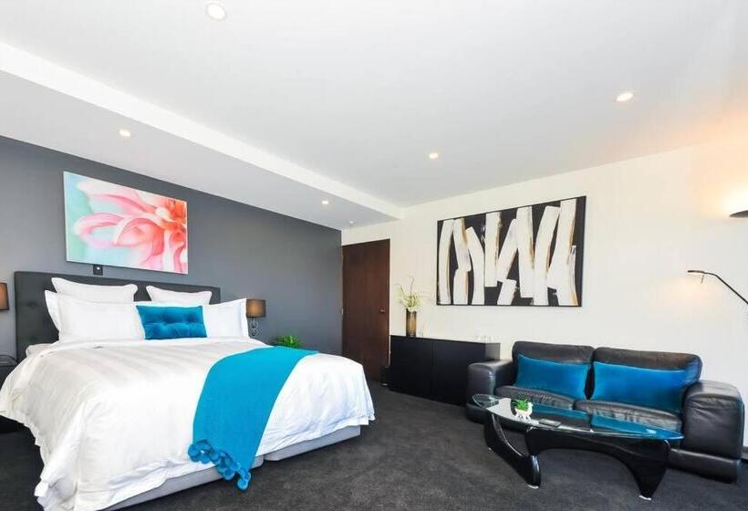 Lovely Apartment  Amazing Lake & Mountain Views