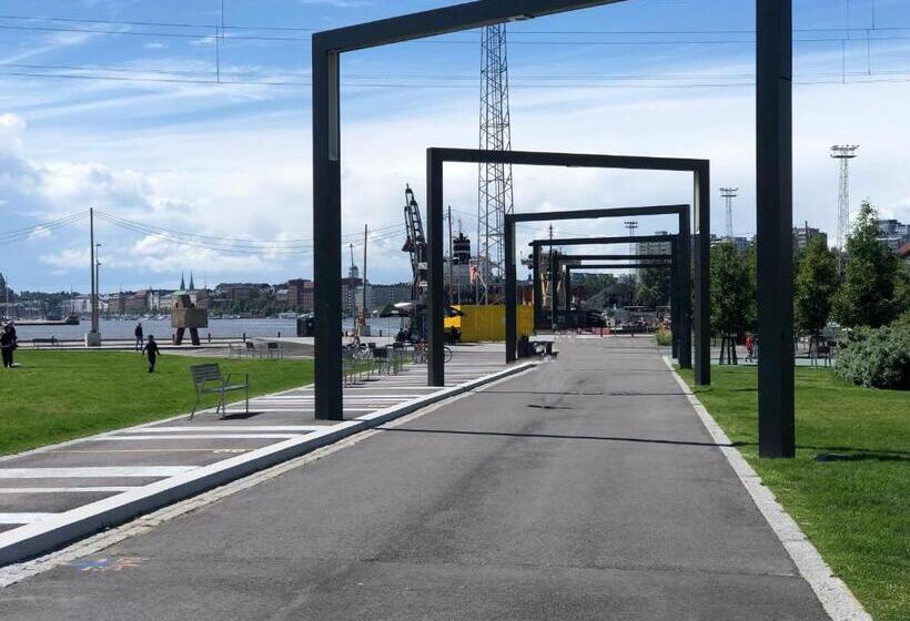 Luxury Skyscraper Apartment With Amazing View Over Helsinki