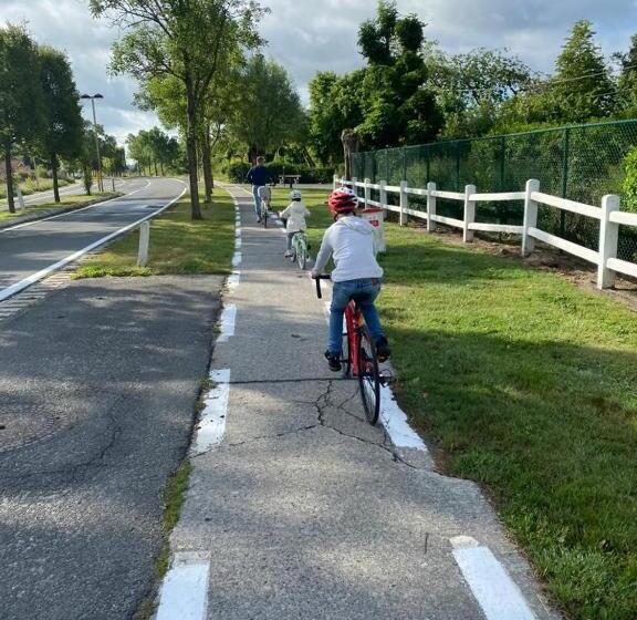 Mademoiselle Nineth Met Sauna