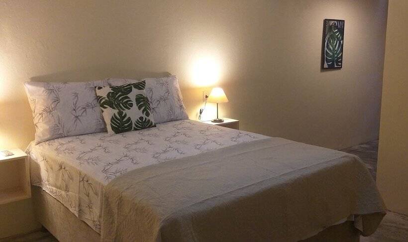 پانسیون Casa Beija Flor Pousada