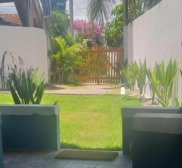 پانسیون Casa Beija Flor Pousada