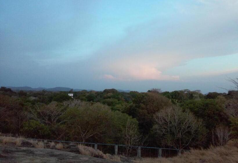 Пансион Dinuka Village