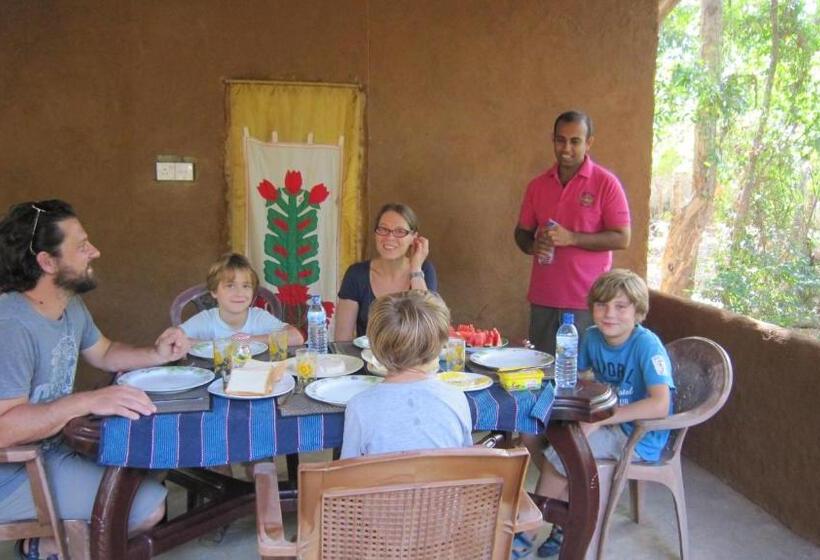 Пансион Dinuka Village