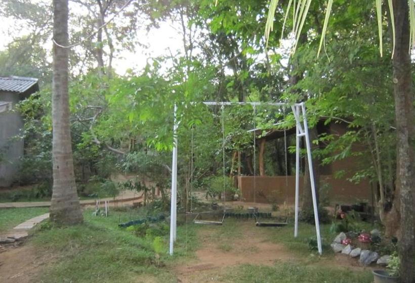 Пансион Dinuka Village