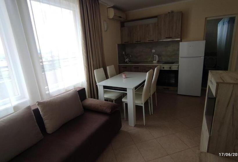 פנסיון Guest House Marina