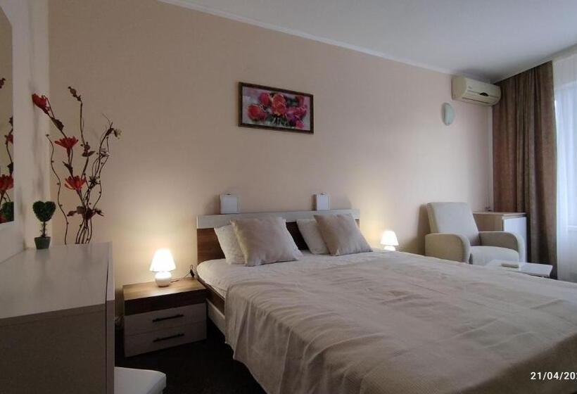 פנסיון Guest House Marina