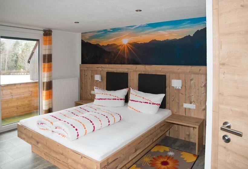 ペンション Haus Moosbrugger