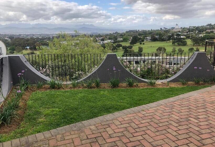 פנסיון Welgemoed Villa