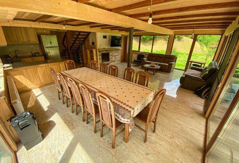 Pensiunea La Rus I Si Ii