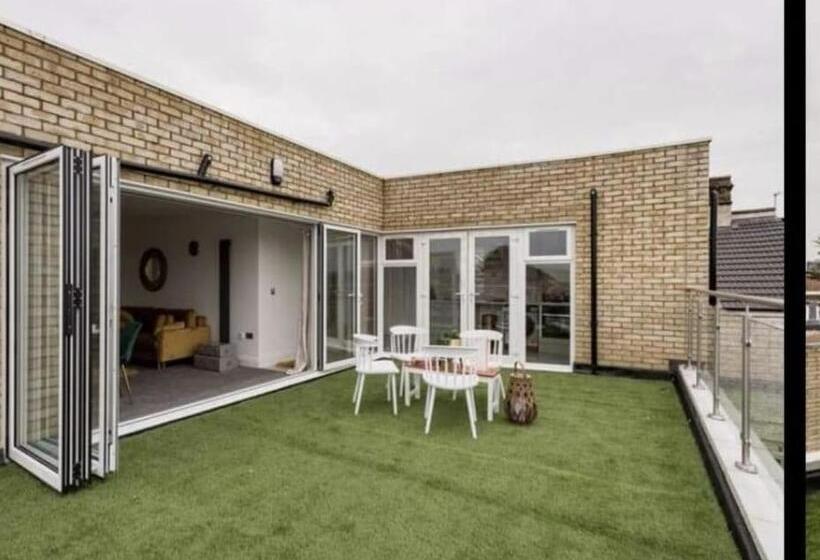 Penthouse Luxury Apartment