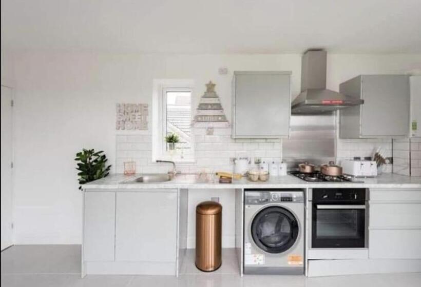 Penthouse Luxury Apartment