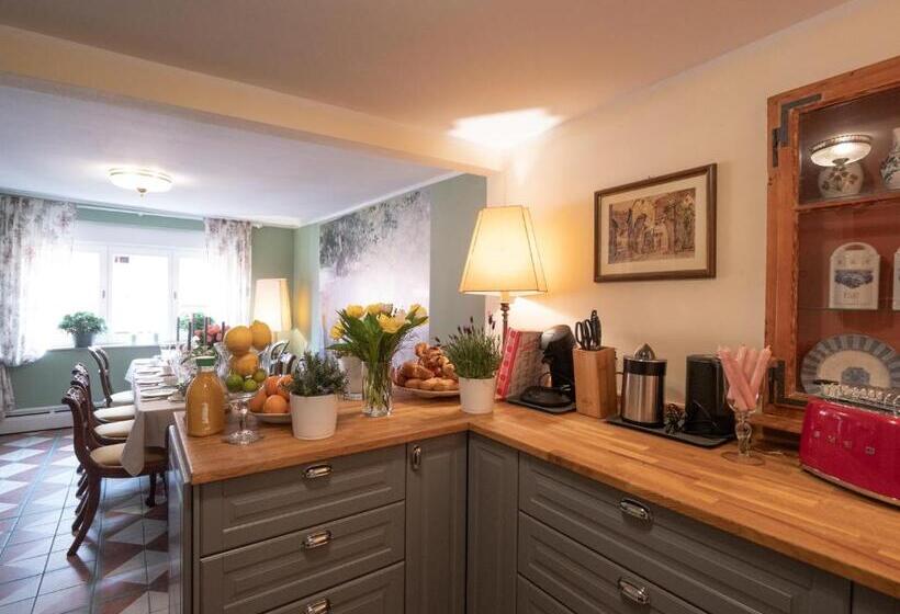 Refugium Theresienstraße 19   Chambre Vonnoh