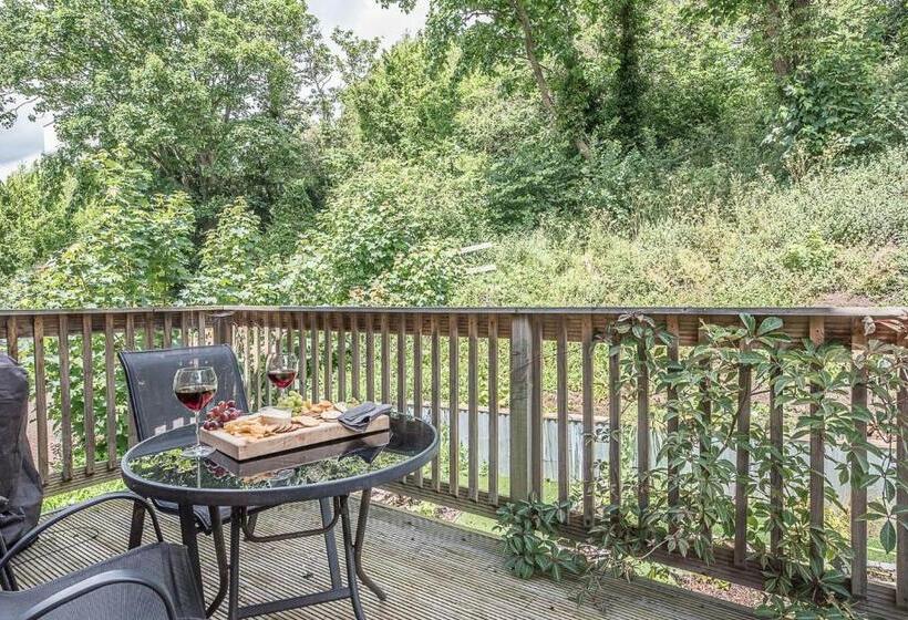 Saxon Lodge Cottage Felixstowe Air Manage Suffolk