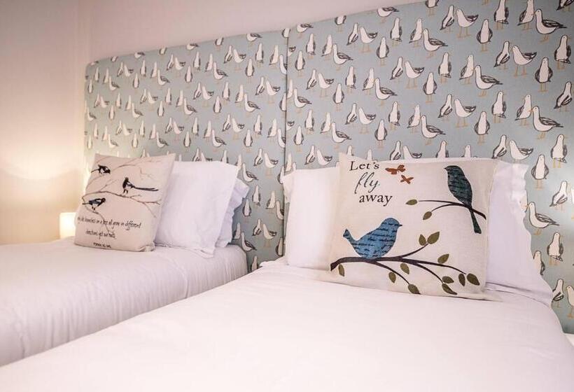 Saxon Lodge Cottage Felixstowe Air Manage Suffolk