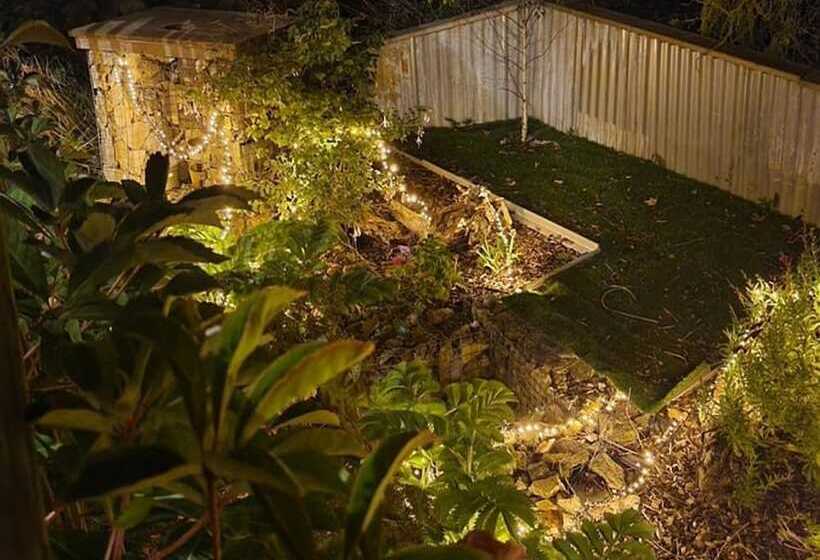 Saxon Lodge Cottage Felixstowe Air Manage Suffolk