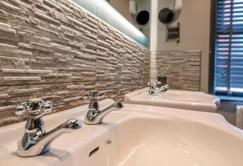 Saxon Lodge Cottage Felixstowe Air Manage Suffolk