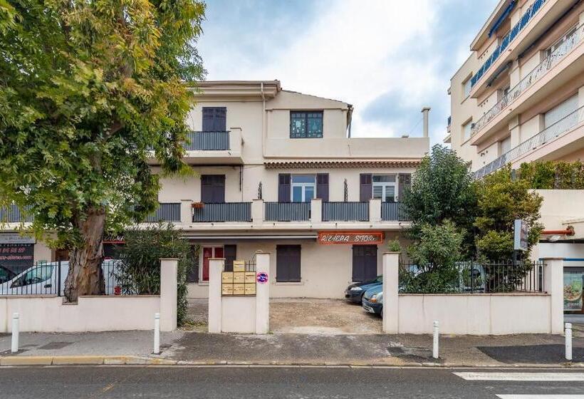 Sleep In Antibes City Port