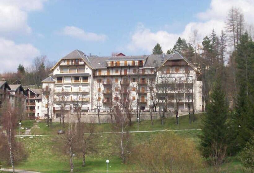 Appartement 2 Pièces Avec Jardin Et Balcon à Villard De Lans, Proche Centre Et Navettes   Fr 1 515 1