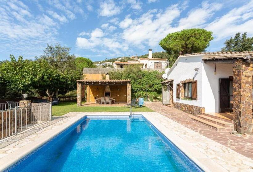 Villa With Great Mountain Views