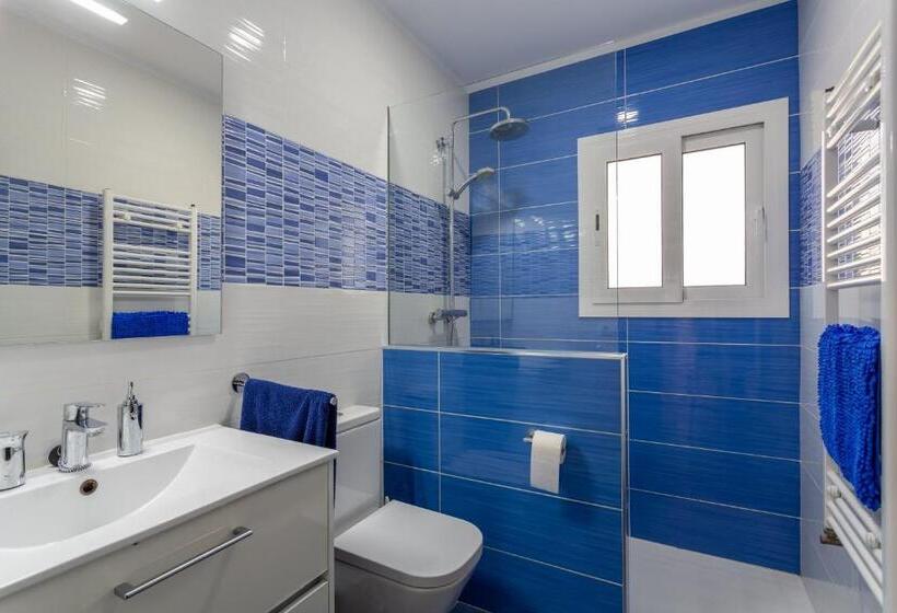 Villa With Great Mountain Views