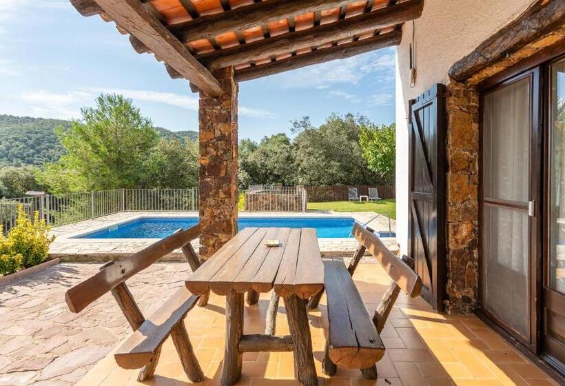 Villa With Great Mountain Views