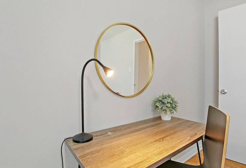 3br Homey Living Room Apt In Bell Ave