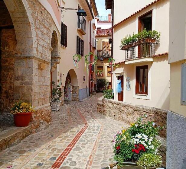 Alloggio Per Turisti A Solo 10 Minuti Dal Mare