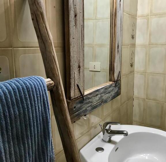 Alloggio Per Turisti A Solo 10 Minuti Dal Mare