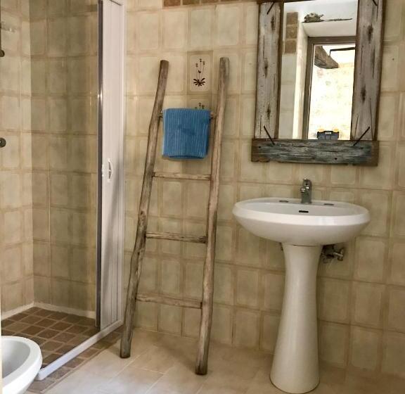 Alloggio Per Turisti A Solo 10 Minuti Dal Mare