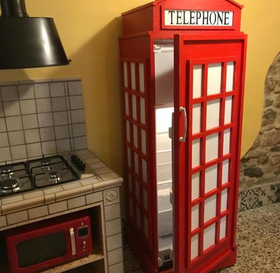 Alloggio Per Turisti A Solo 10 Minuti Dal Mare