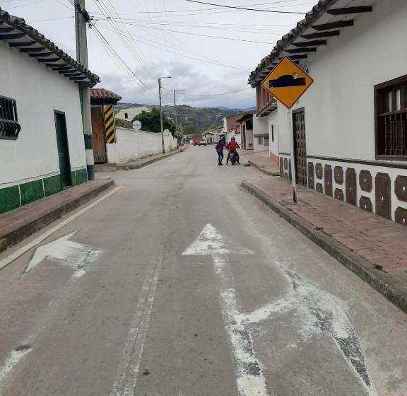 Alojamiento De Vivienda El Balcon