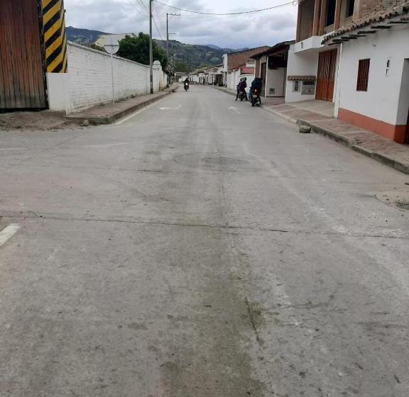 Alojamiento De Vivienda El Balcon