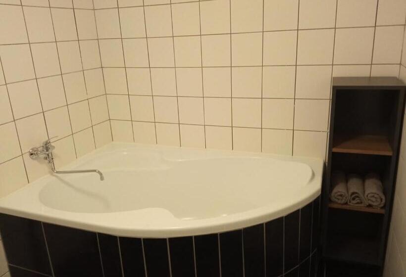 Apartmán Hulín, Chrášťany