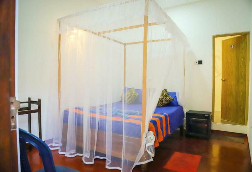 민박 Mango Shade Mirissa