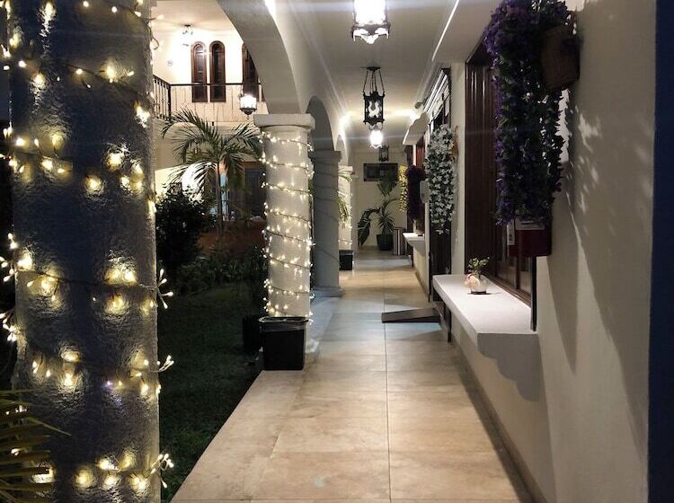 住宿加早餐  Villas Segovia Hotel Boutique & Suites