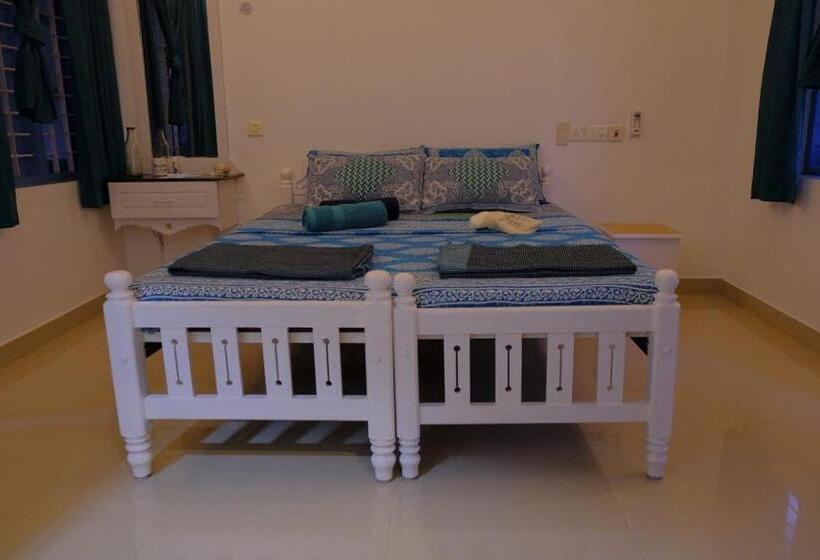 Blue Sophy Residency