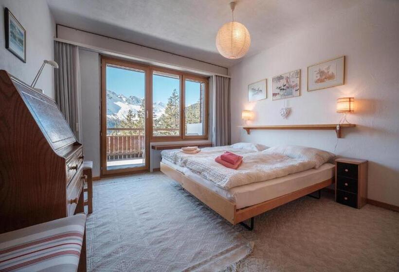 Casa Dschember, Wohnung 11, 1 6 Personen