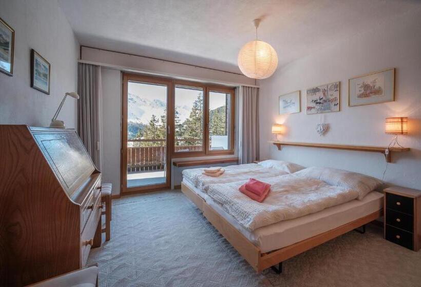 Casa Dschember, Wohnung 11, 1 6 Personen