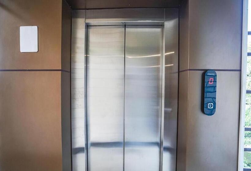 Fabhotel Krishna Heights