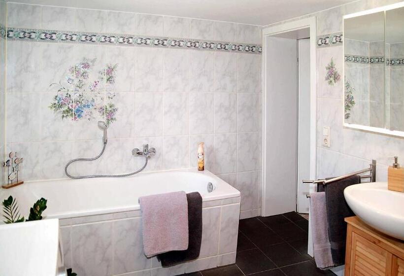 Fewo  Schiefe  Marie