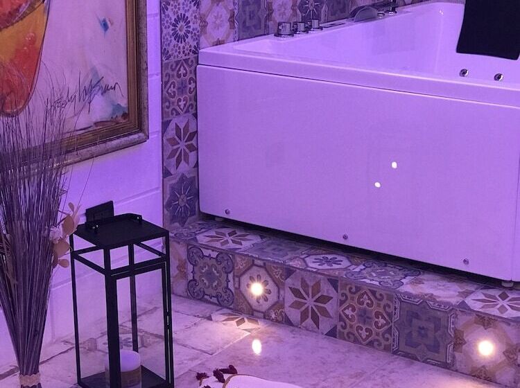 Gianluis Luxury Suites