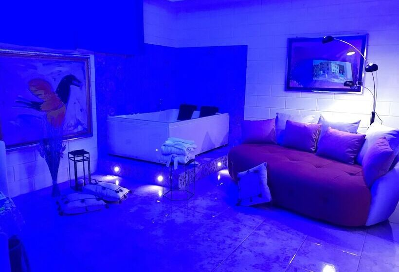 Gianluis Luxury Suites