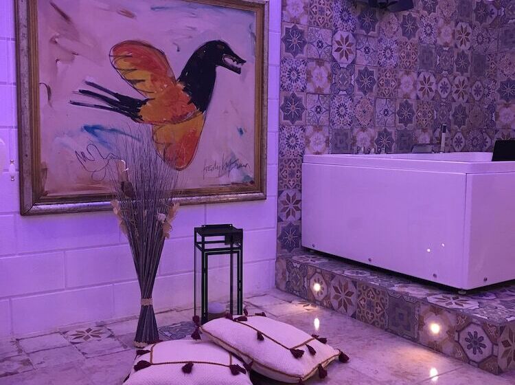 Gianluis Luxury Suites