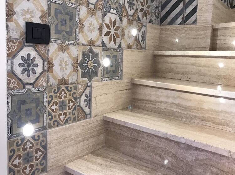 Gianluis Luxury Suites