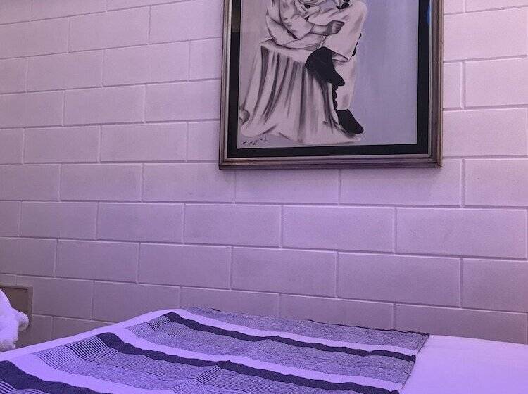 Gianluis Luxury Suites